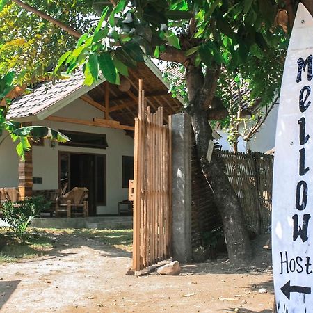 Mellow Hostel Kuta  Exterior photo